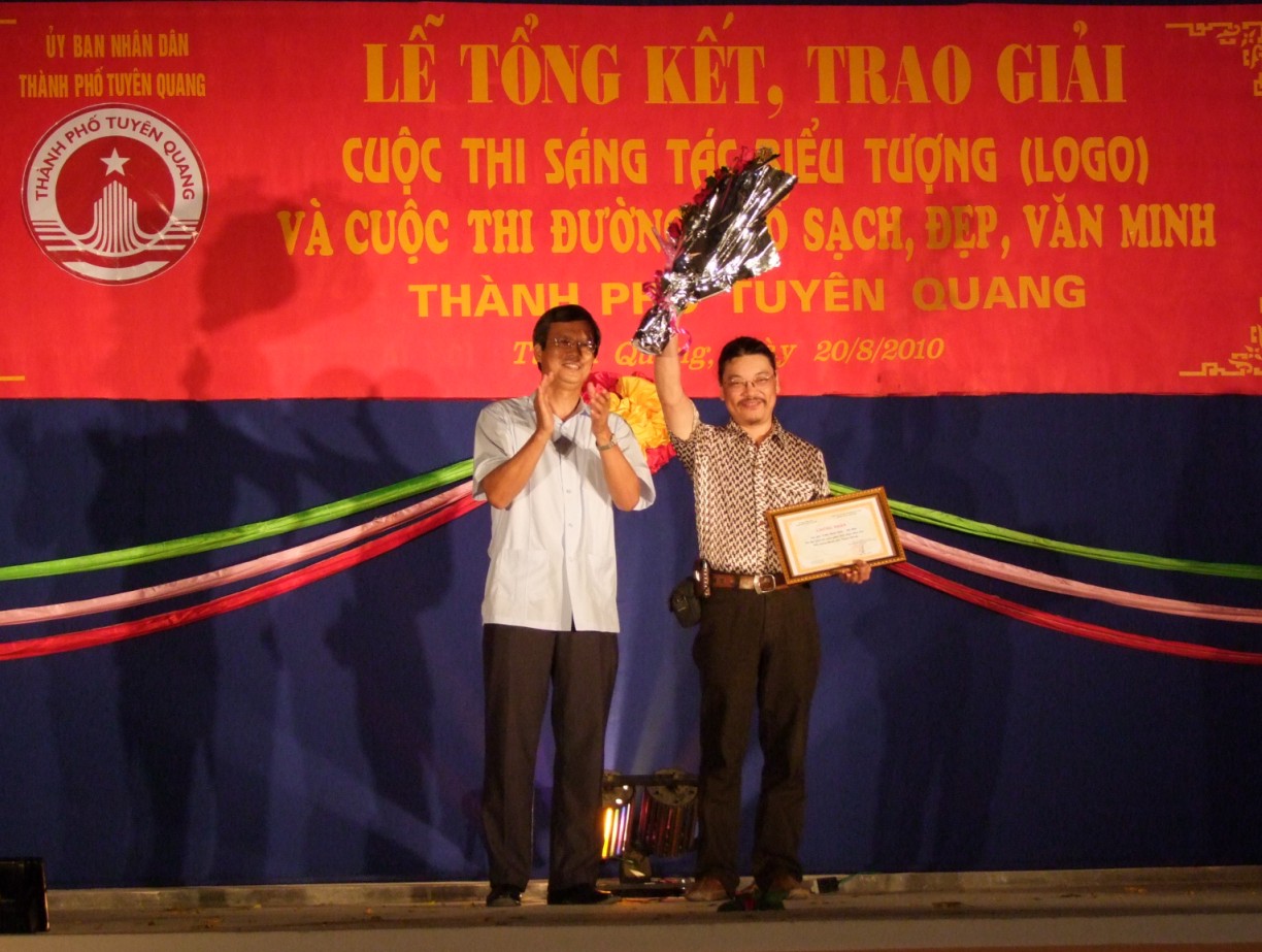 Hoaidesign nhận Giải Nhất Logo Thành phố Tuyên Quang